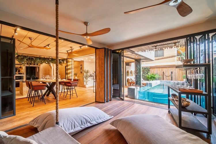 ตกแต่งครบ ขายบ้านพักหรูพลูวิลล่า 3 ชั้น สไตล์รีสอร์ทใจกลางเมืองกรุงเทพฯ  ซอยหมู่บ้านเปรมฤทัย 20 แยก 3 พร้อมเข้าอยู่ ประเวศ กรุงเทพฯ