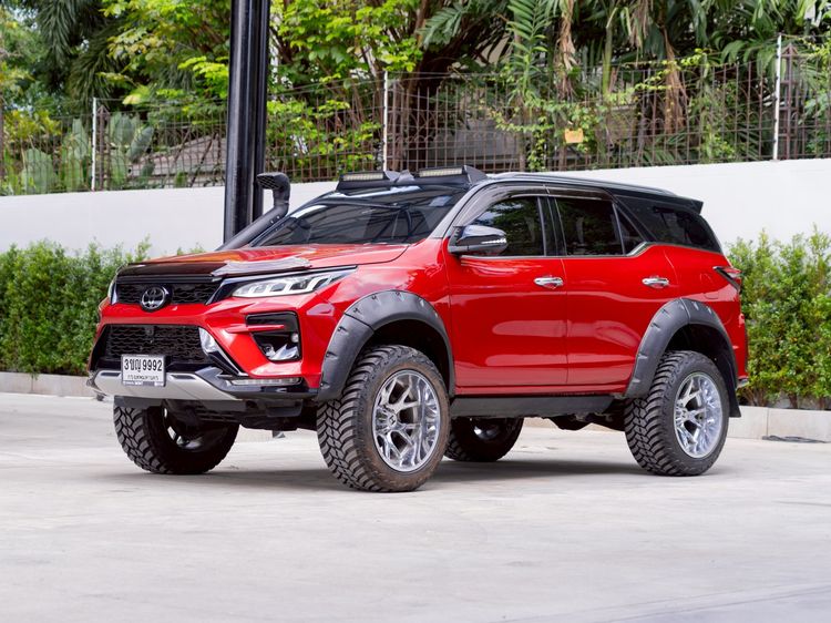 Toyota Fortuner 2022 2.4 Legender 4WD Utility-car ดีเซล ไม่ติดแก๊ส เกียร์อัตโนมัติ แดง รูปที่ 3