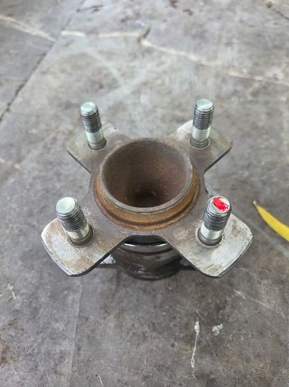 ลูกปืนล้อหลังพร้อมดุมล้อ 1 คู่ honda city 2014 gm6  แท้มือสอง รูปที่ 3