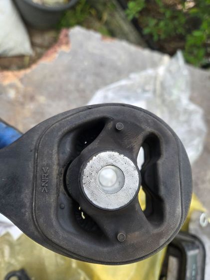 ยางแท่นเครื่อง 3 ขิ้น รถยนต์ honda city 2014 gm6  แท้มือสอง รูปที่ 4