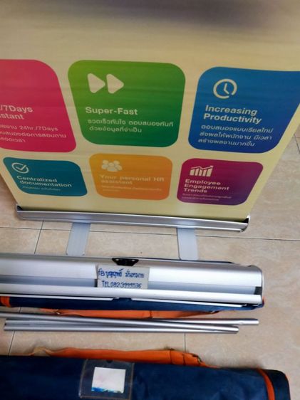 ป้ายโฆษณา ขนาด สูง167 กว้าง 62ซม. เป็น อลูมิเนียม รูดเก็บได้ สะดวกในการใช้งาน เอาทำใส่ใหม่ได้มีสองอัน รูปที่ 4