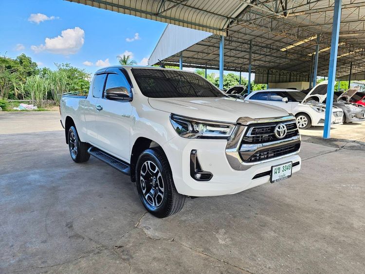 Toyota Hilux Revo 2022 Smart Cab 2.4 Mid Prerunner Pickup ดีเซล ไม่ติดแก๊ส เกียร์ธรรมดา ขาว รูปที่ 2