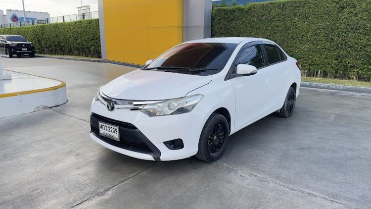 รถ Toyota Vios 1.5 G สี ขาว