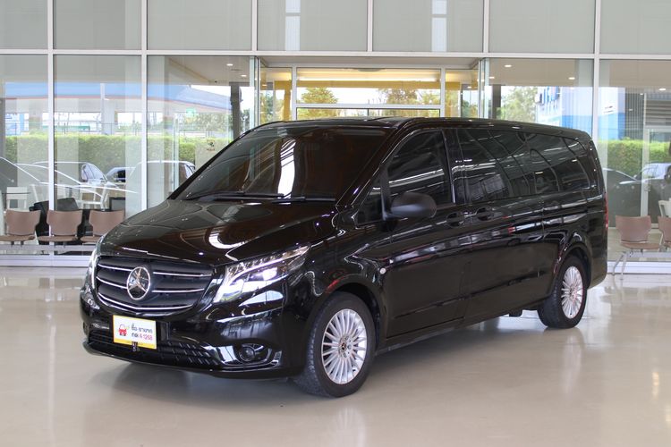 Mercedes-Benz V-Class 2023 Vito Van ดีเซล ไม่ติดแก๊ส เกียร์อัตโนมัติ ดำ รูปที่ 3