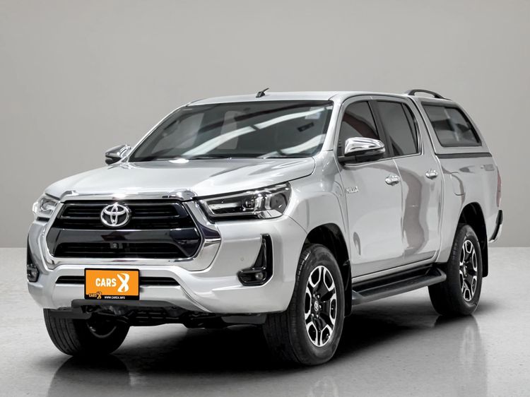 รถ Toyota Hilux Revo Double Cab 2.4 High Prerunner สี บรอนซ์เงิน