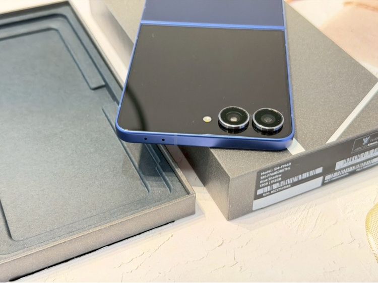 Galaxy Z Flip7 รูปที่ 9