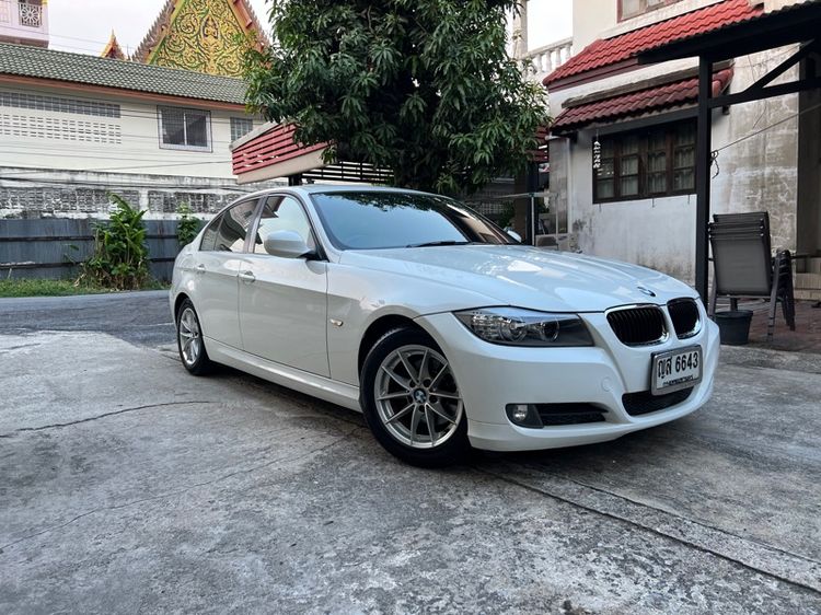 BMW Series 3 2011 318i Sedan เบนซิน ไม่ติดแก๊ส เกียร์อัตโนมัติ ขาว รูปที่ 2