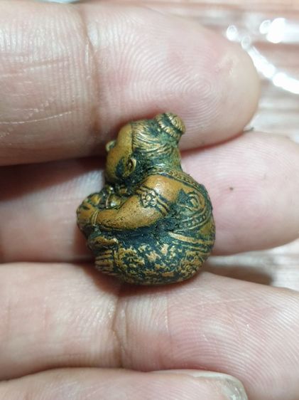 ลูกอมกุมารทองหลวงพ่อลำใย มีประสบการณ์รับประกันพระแท้ดูง่ายตอกโค๊ตข้างแขน รูปที่ 5