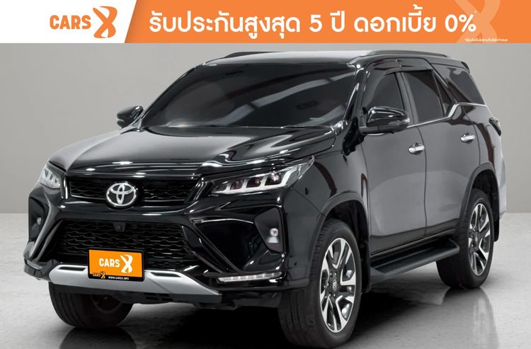 รถ Toyota Fortuner 2.4 LEGENDER 2WD AT สี ดำ