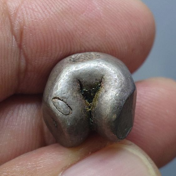 พดด้วง ขนาด 1 บาท ตราบัวยันต์ สมัยอยุธยา สภาพสวย รูปที่ 5