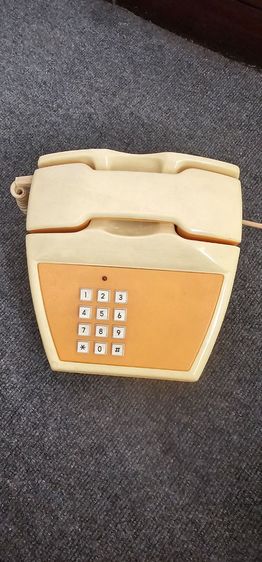 โทรศัพท์รุ่นเก่า แบบกด