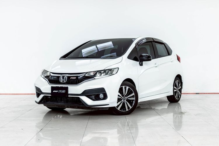 Honda Jazz 2017 1.5 RS i-VTEC Sedan เบนซิน ไม่ติดแก๊ส เกียร์อัตโนมัติ ขาว