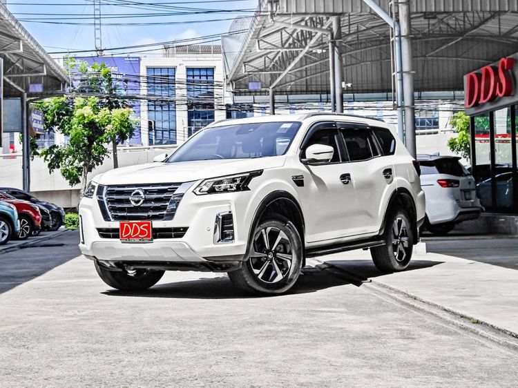 รถ Nissan Terra 2.3 VL 4WD สี ขาว