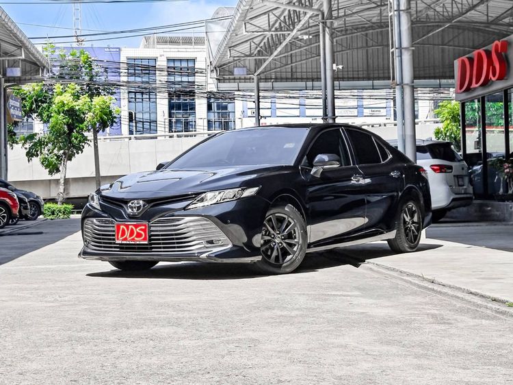 รถ Toyota Camry 2.0 G สี ดำ