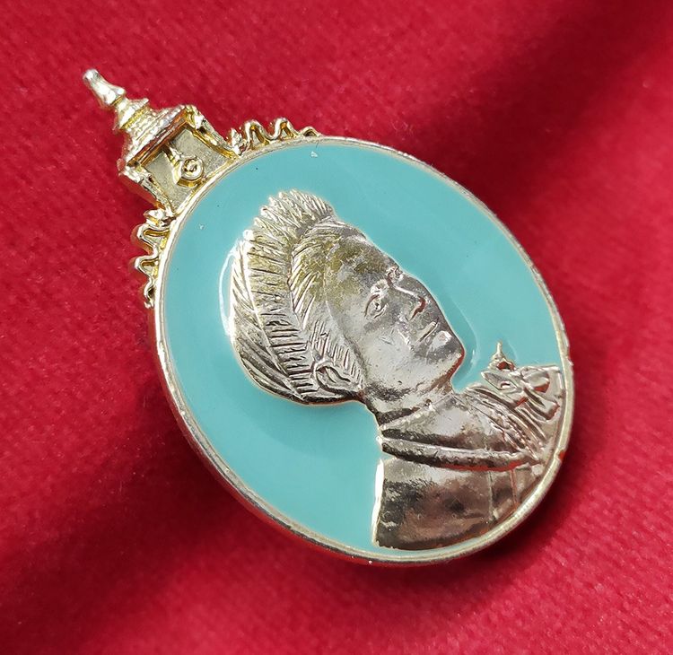 💟 เข็มกลัด สมเด็จพระนางเจ้าสิริกิติ์ ปี 2550 รูปที่ 3