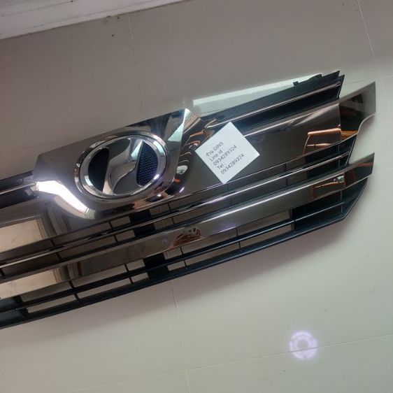 กระจังหน้า Toyota Vellfire 30 ใหม่สภาพ 95 พร้อมโลโก้ รูปที่ 2