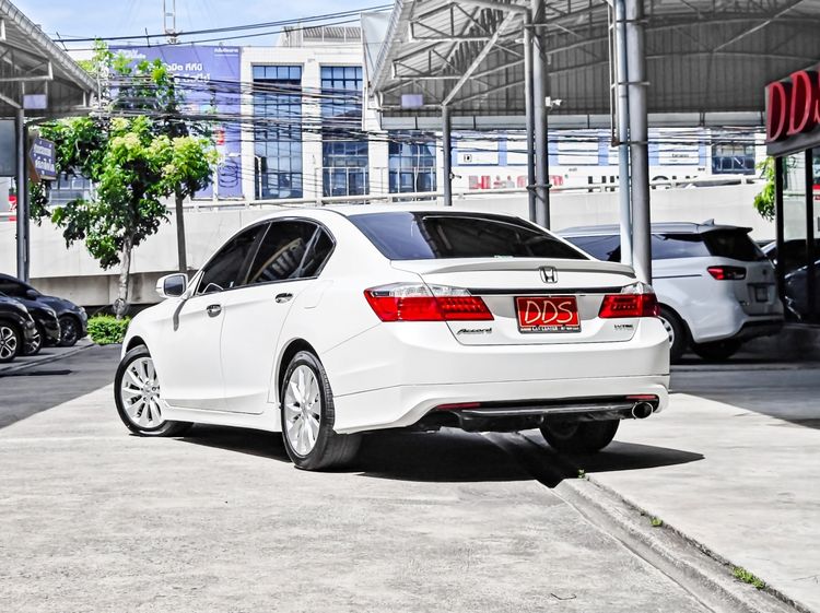 Honda Accord 2014 2.0 EL Sedan เบนซิน เกียร์อัตโนมัติ ขาว รูปที่ 3