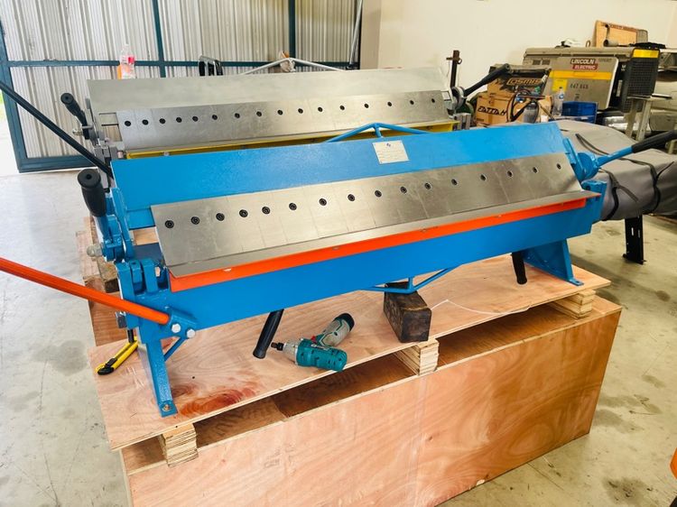 เครื่องพับมือโยก 4 ฟุต W1.5x1220Z