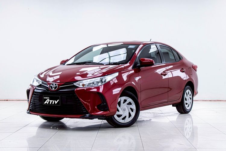 รถ Toyota Yaris ATIV 1.2 Entry สี แดง