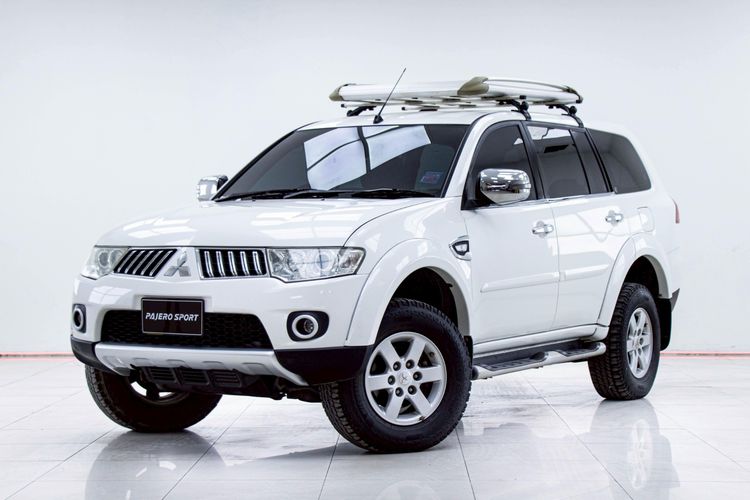 Mitsubishi Pajero Sport 2014 2.4 GLS Utility-car ดีเซล ไม่ติดแก๊ส เกียร์ธรรมดา ขาว รูปที่ 4