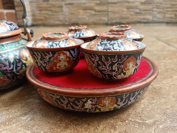 ชุดกาชาพร้อมถ้วนถาดรองเทพนมนรสิงห์เก่า  รูปที่ 3
