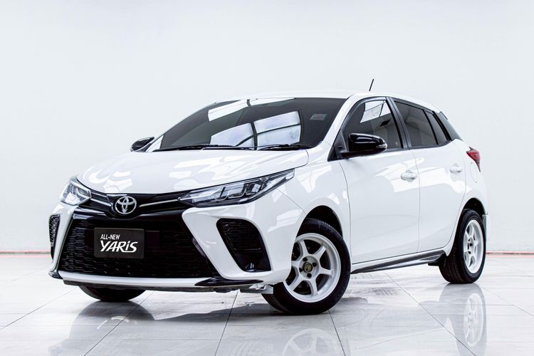 Toyota Yaris 2023 1.2 Sport Sedan เบนซิน ไม่ติดแก๊ส เกียร์อัตโนมัติ ขาว รูปที่ 4