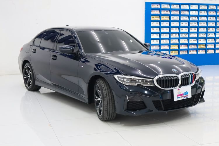 BMW Series 3 2022 330Li Sedan เบนซิน ไม่ติดแก๊ส เกียร์อัตโนมัติ ดำ รูปที่ 4