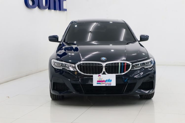 BMW Series 3 2022 330Li Sedan เบนซิน ไม่ติดแก๊ส เกียร์อัตโนมัติ ดำ รูปที่ 2