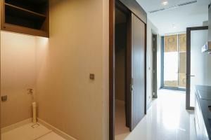 อื่นๆ ไม่อนุญาต มีบางส่วน 2019 ไม่ใช่ ขาย condo Q 1 สุขุมวิท ตรงBTS นานา 240 sqm high floor first hand condition negotiable price รูปที่ 3