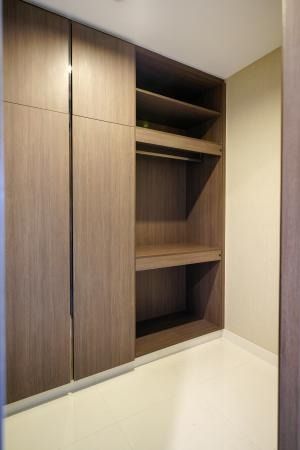 อื่นๆ ไม่อนุญาต มีบางส่วน 2019 ไม่ใช่ ขาย condo Q 1 สุขุมวิท ตรงBTS นานา 240 sqm high floor first hand condition negotiable price รูปที่ 4