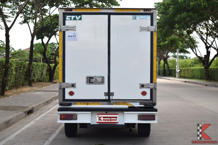 Toyota Hilux Revo 2021 2.4 Entry Pickup ดีเซล ไม่ติดแก๊ส เกียร์ธรรมดา ขาว รูปที่ 4