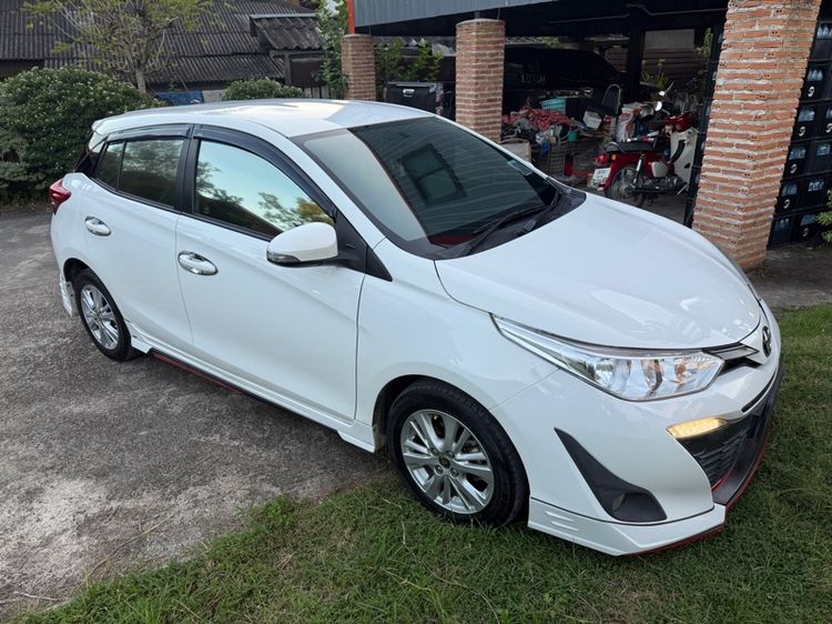 Toyota Yaris 2020 1.2 E Utility-car เบนซิน ไม่ติดแก๊ส เกียร์อัตโนมัติ ขาว รูปที่ 2
