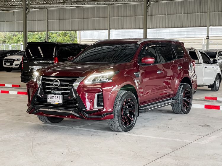 รถ Nissan Terra 2.3 VL 4WD สี แดง