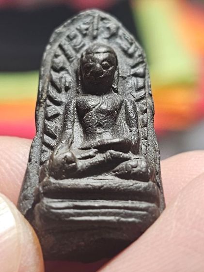 พระรอดดำ รูปที่ 5