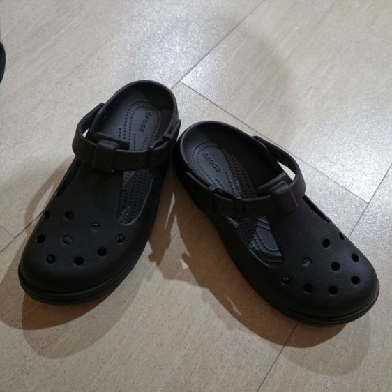 รองเท้าCROCS ผู้หญิง สีดำ รูปที่ 3