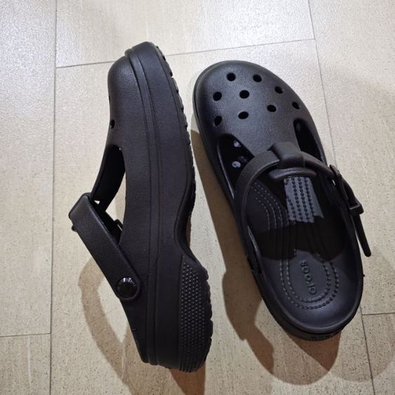 รองเท้าCROCS ผู้หญิง สีดำ รูปที่ 5