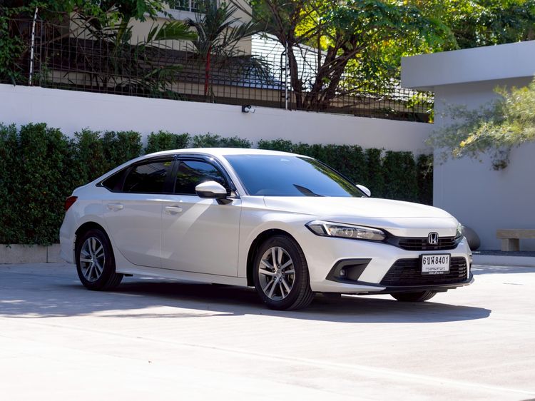 รถ Honda Civic 1.5 EL สี ขาว