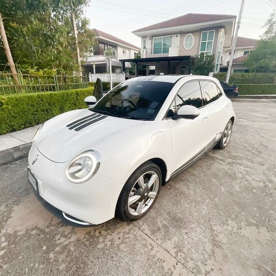 รถ GWM ORA Good Cat 400KM TECH สี ขาว