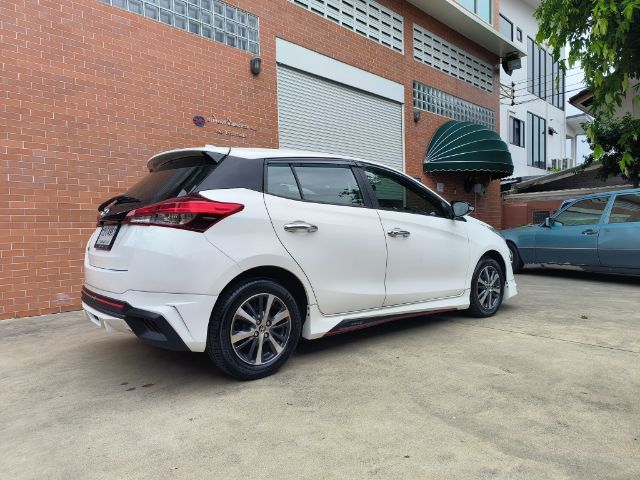 Toyota Yaris 2020 1.2 Entry Sedan เบนซิน ไม่ติดแก๊ส เกียร์อัตโนมัติ ขาว รูปที่ 3