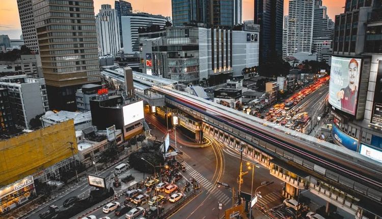 ไม่ใช่ ขายที่ดินติดถนนสุขุมวิท ขนาด 1.5 ไร่เศษ ทำเลทอง ย่านธุรกิจ ใกล้ห้างเอ็มสเฟียร์ กรุงเทพฯ รูปที่ 2