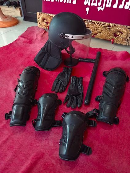 ชุดปราบจราจลครบชุดแท้สภาพเยี่ยม รูปที่ 17