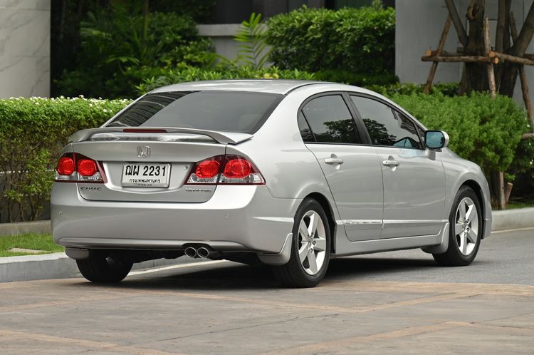 Honda Civic 2009 1.8 E i-VTEC Sedan เบนซิน เกียร์อัตโนมัติ บรอนซ์เงิน รูปที่ 4
