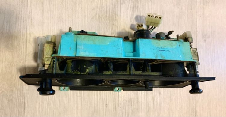 หน้าปัทม์รถ Toyota รูปที่ 3