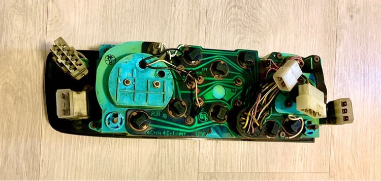 หน้าปัทม์รถ Toyota รูปที่ 2