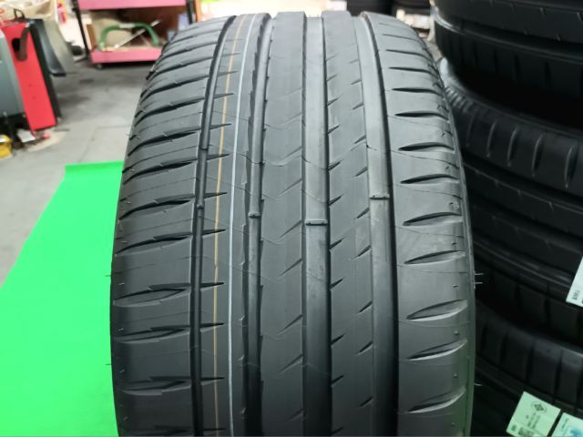 Michelin 235 40 18 ปี25 ใส่ฟรี-ส่งฟรี ชุดละ 18990.- รูปที่ 3