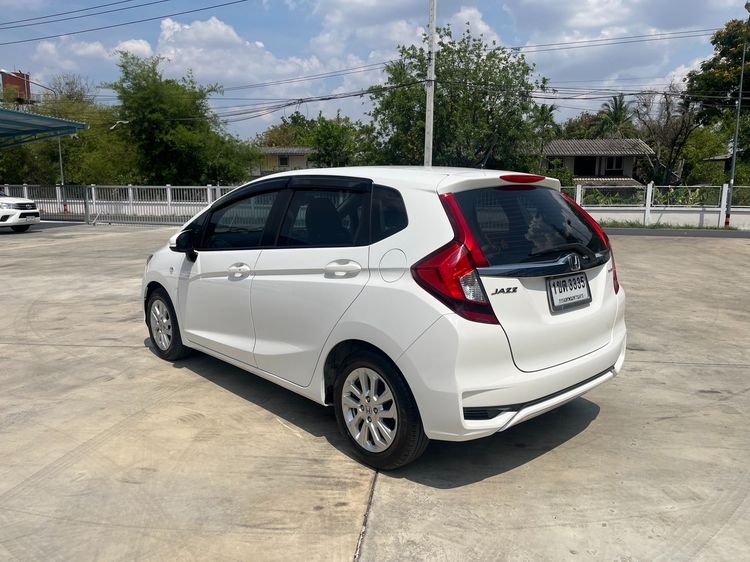 Honda Jazz 2021 1.5 V i-VTEC Sedan เบนซิน ไม่ติดแก๊ส เกียร์อัตโนมัติ ขาว รูปที่ 4