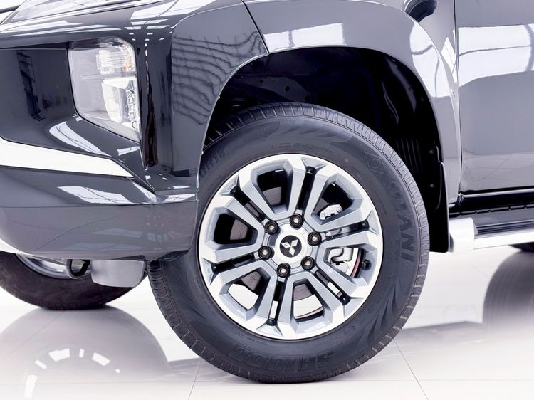 Mitsubishi Triton 2019 2.4 GLS Plus Pickup ดีเซล ไม่ติดแก๊ส เกียร์อัตโนมัติ ดำ รูปที่ 4