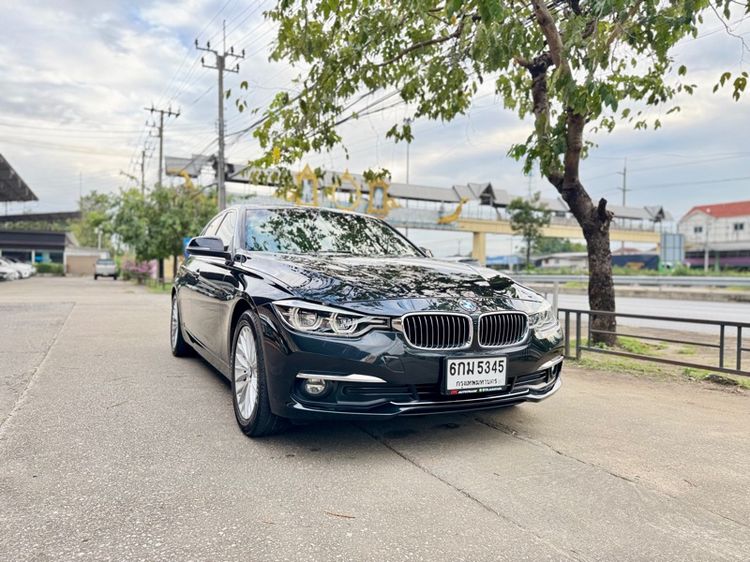 BMW Series 3 2017 320d Sedan ดีเซล ไม่ติดแก๊ส เกียร์อัตโนมัติ ดำ รูปที่ 2