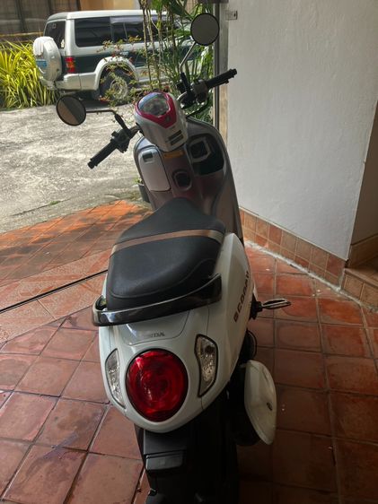 Honda scoopy CLUB12 ปี2566 110 cc (กุญแจ รีโมท)ใช้งานมือเดียว เลขไมล์ 20,000 ต้นๆ สภาพนางงามต่างจังหวัด  เหลือประกันศูนย์1ปี รูปที่ 7
