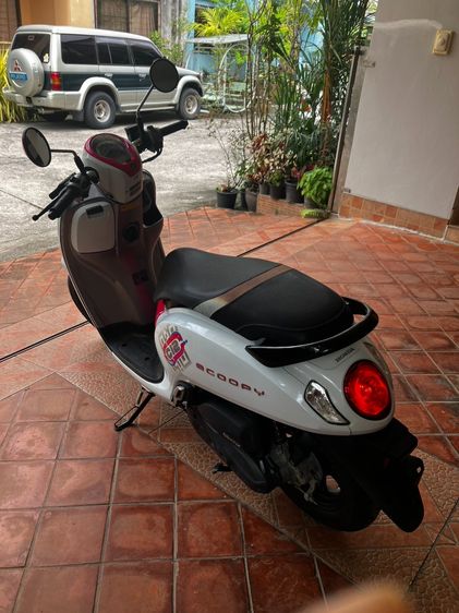 Honda scoopy CLUB12 ปี2566 110 cc (กุญแจ รีโมท)ใช้งานมือเดียว เลขไมล์ 20,000 ต้นๆ สภาพนางงามต่างจังหวัด  เหลือประกันศูนย์1ปี รูปที่ 3